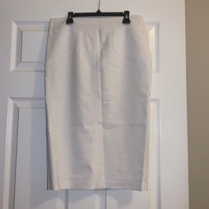 White pencil skirt
